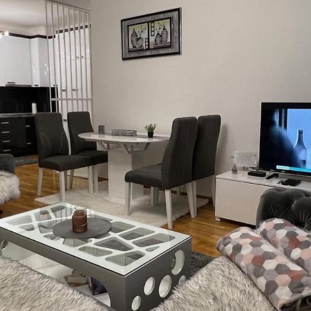 Apartman Nejra Тузла Екстериор снимка